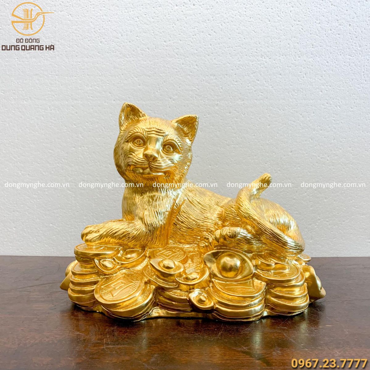 Mệnh Kim nên để gì trong xe ô tô