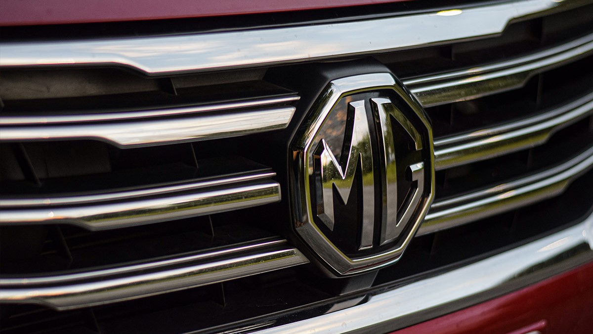 The MG RX5 Front Grille Close-Up