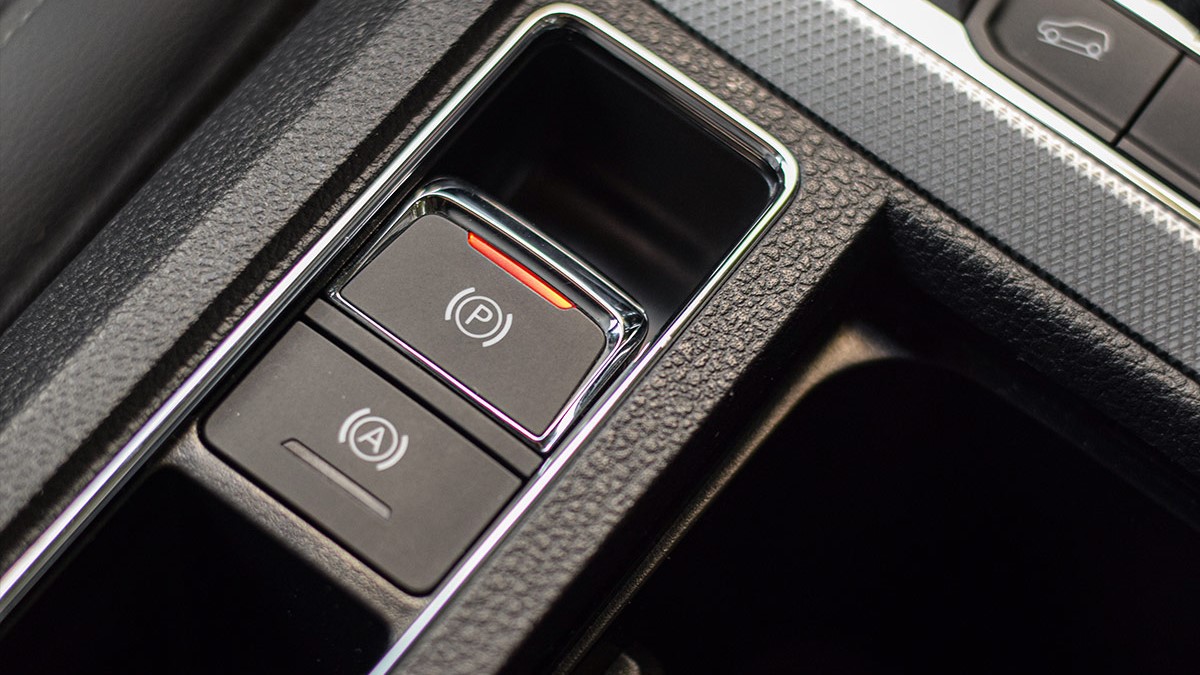 The MG RX5 Center Console Controls
