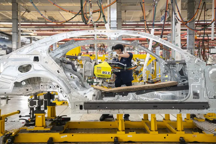 Nhà Máy Lắp Ráp Xe Mercedes Việt Nam