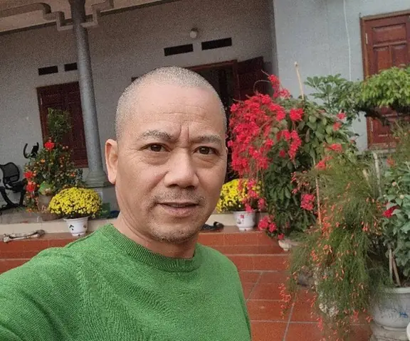 Nhà Xe Hà Sơn Hải Vân Trần Bình