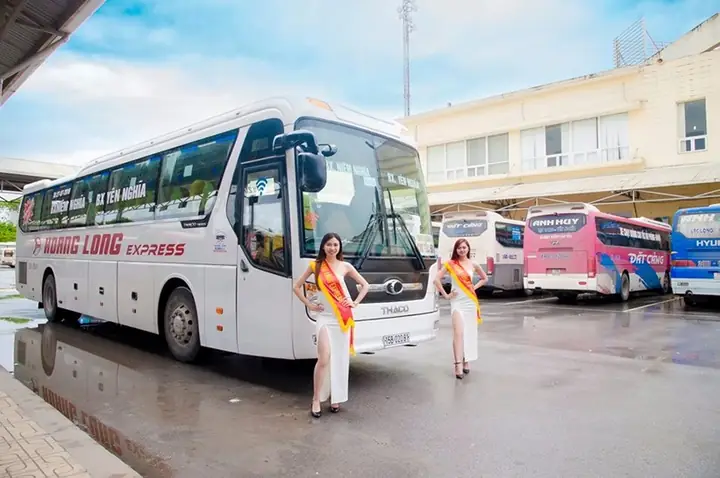 Nhà Xe Hoàng Long Thanh Sơn Phú Thọ