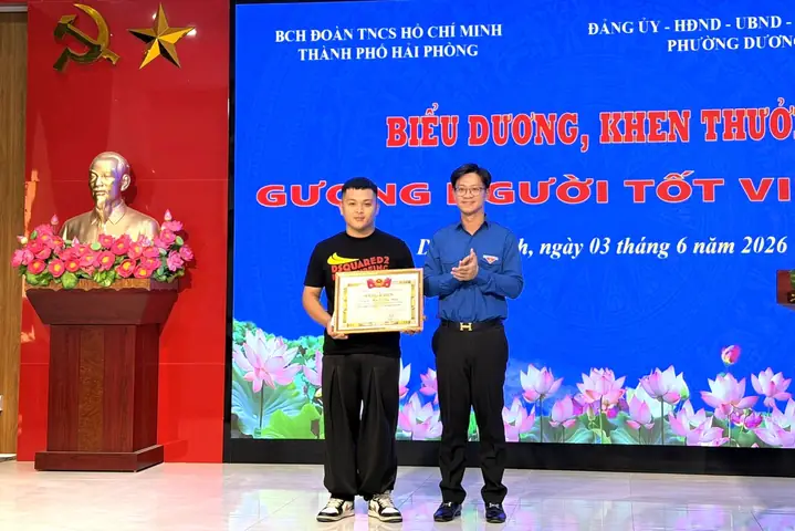 Nhà Xe Huy Hoàng Nho Quan Ninh Binh