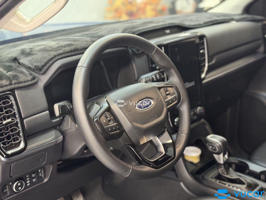 ford-everest-mâm-lốp