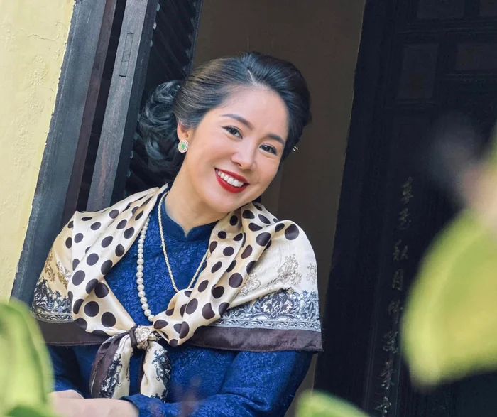Lê Phương thừa nhận xây 'biệt thự gạch' trong phim mới với Bạch Công Khanh