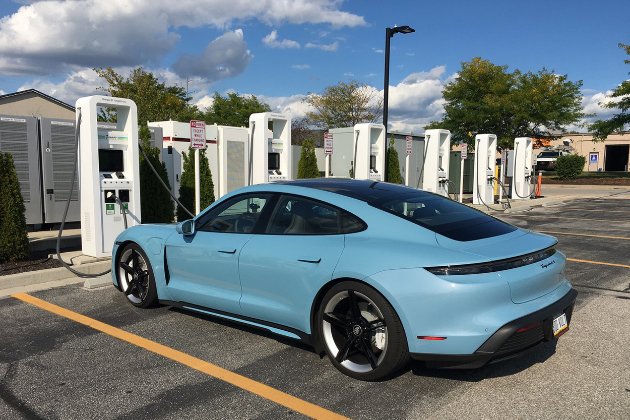 Porsche Club of America-An owner asks: Porsche 911 GT3 = Yin; Taycan = Yang?