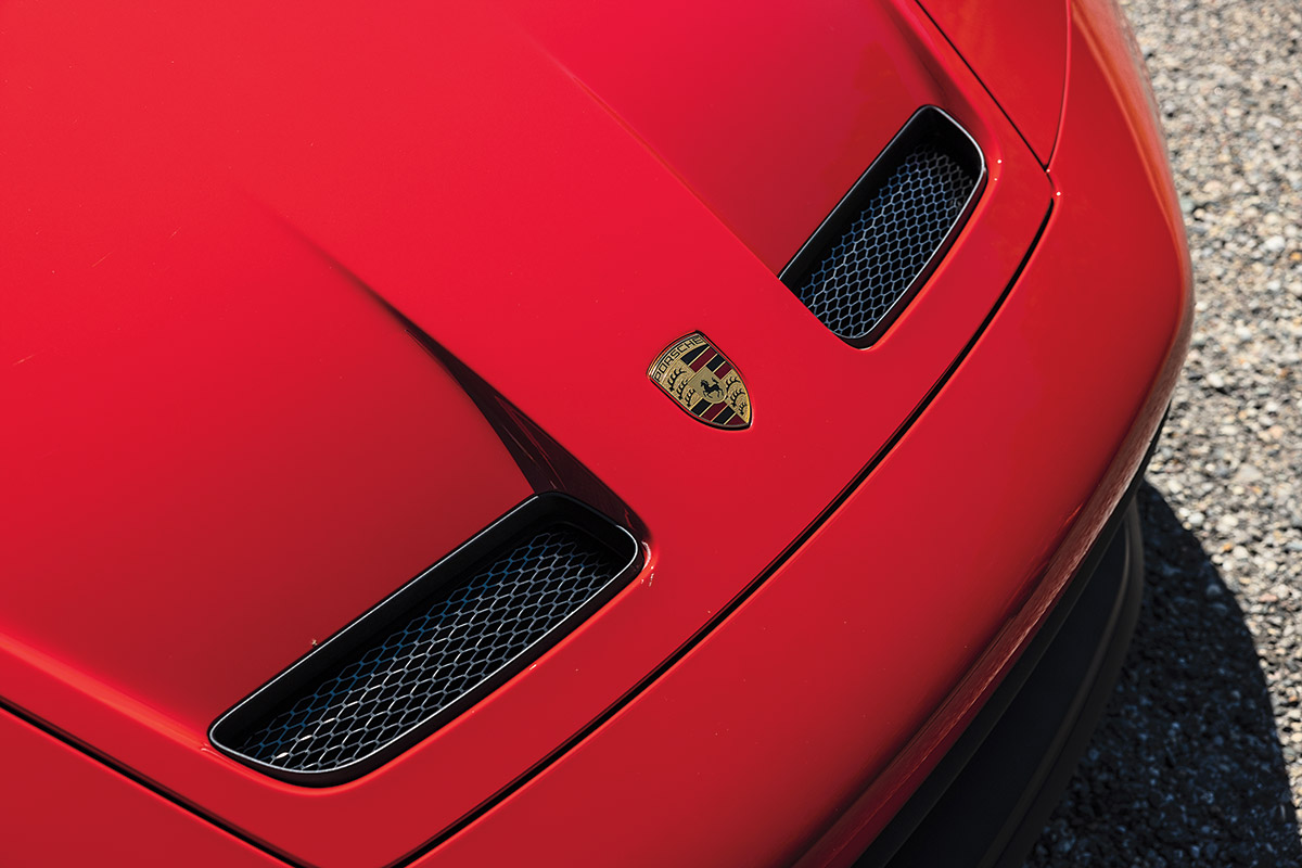 Taking Wing (or not): Comparing the GT3 and GT3 Touring