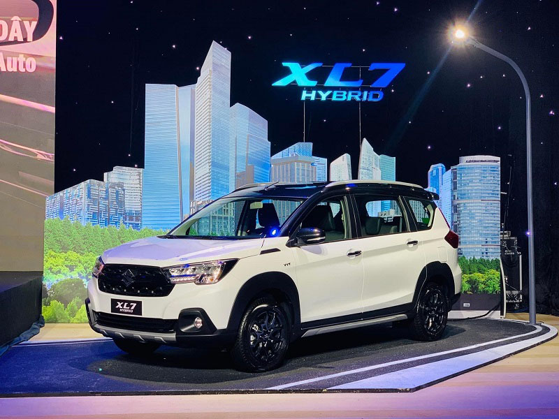 Suzuki XL7 Hybrid
