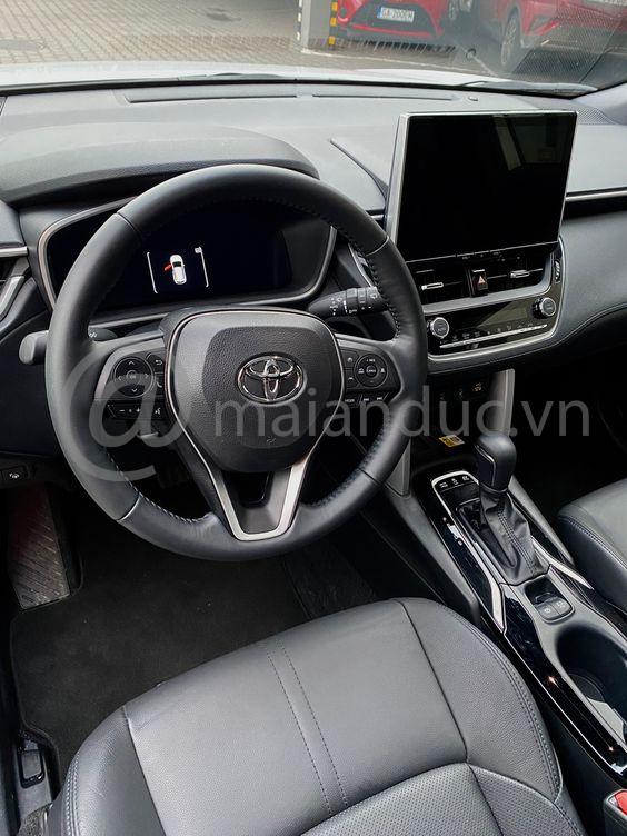 Xe Altis 1.8 thay nhớt bao nhiêu lít?