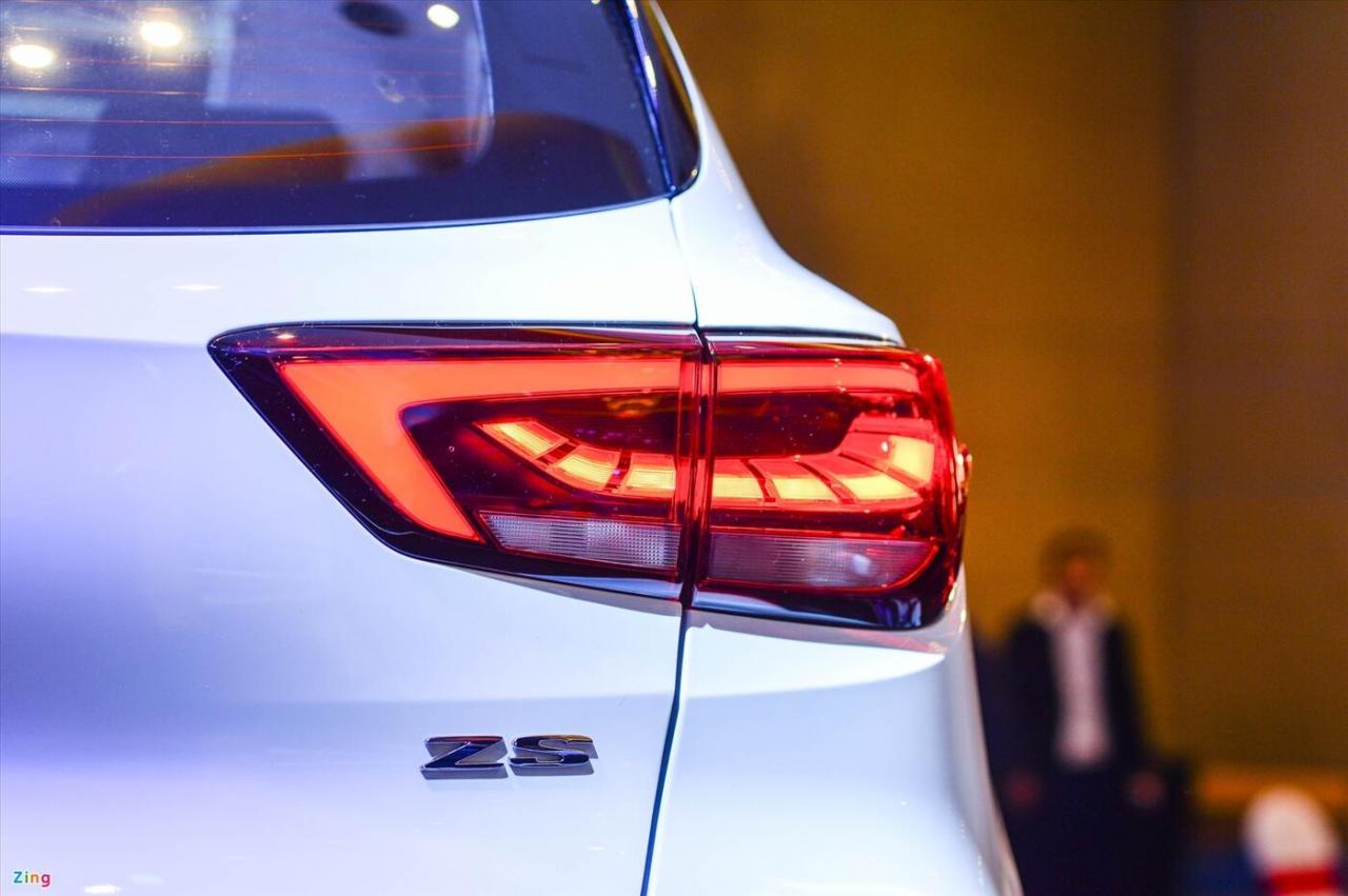 cụm đèn hậu MG ZS 1.5 2WD
