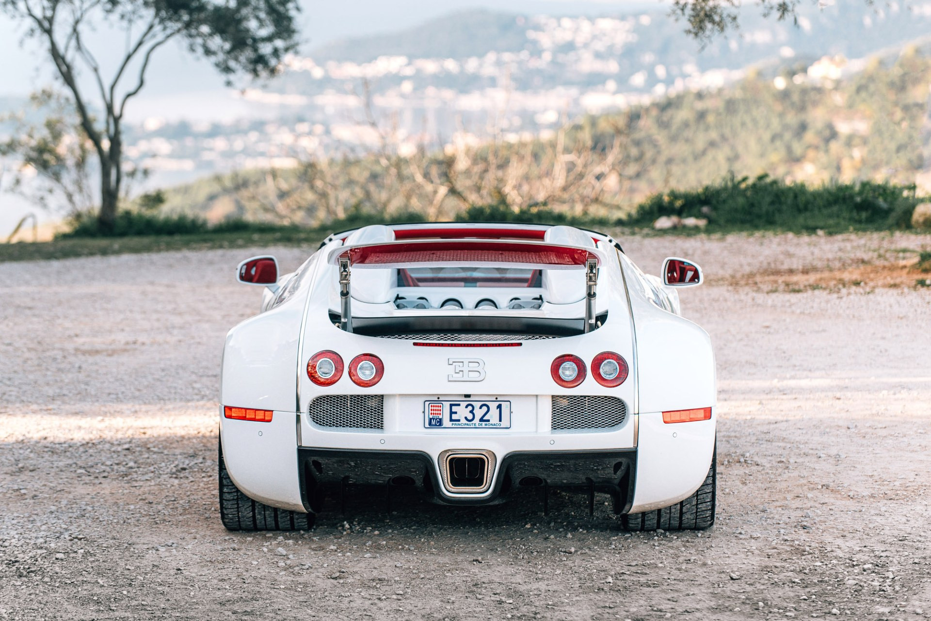 bugatti veyron 3.jpg