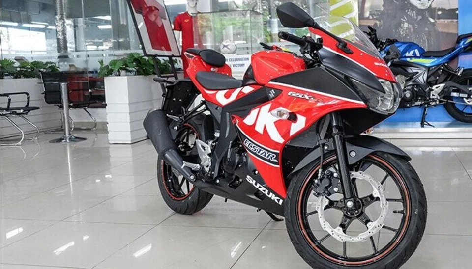 Suzuzki GSX-R150 có phần yên khá cao