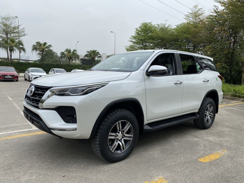 giá fortuner dầu 1 cầu 2024 - hệ thống khung gầm rời