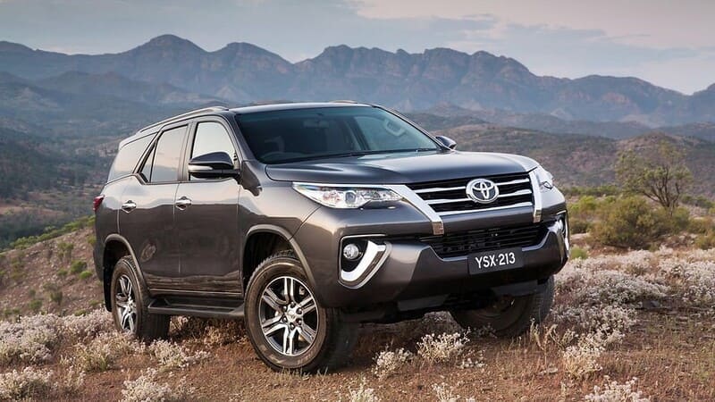 Toyota Fortuner vẫn đang là mẫu SUV 7 chỗ đáng mua cuối năm 2024