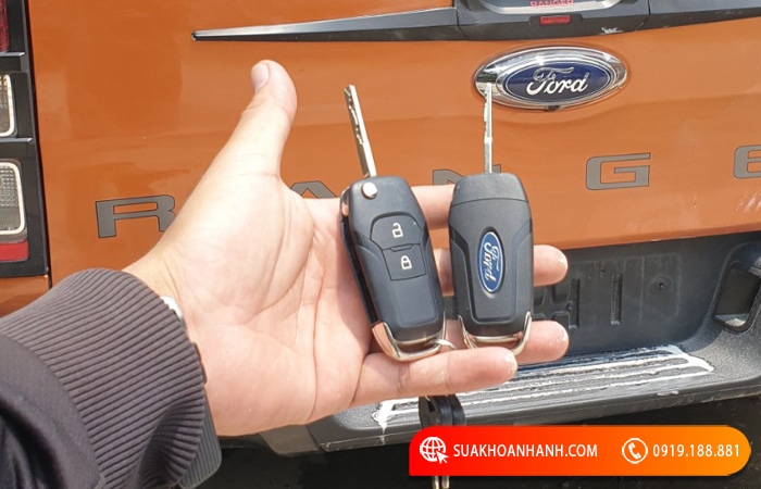 Làm chìa khóa gập Ford Ranger - Sửa Khóa Nhanh