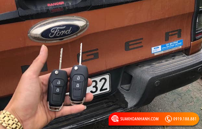 Làm chìa khóa xe Ford