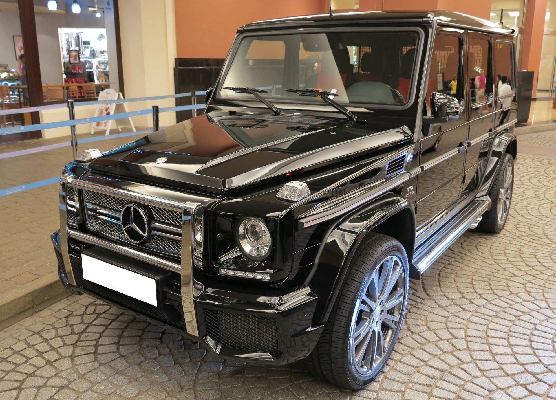 Mercedes dat nhat Viet Nam anh 2