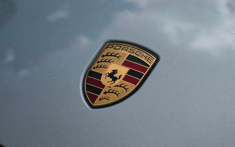 Logo xe hơi hình con ngựa Porsche
