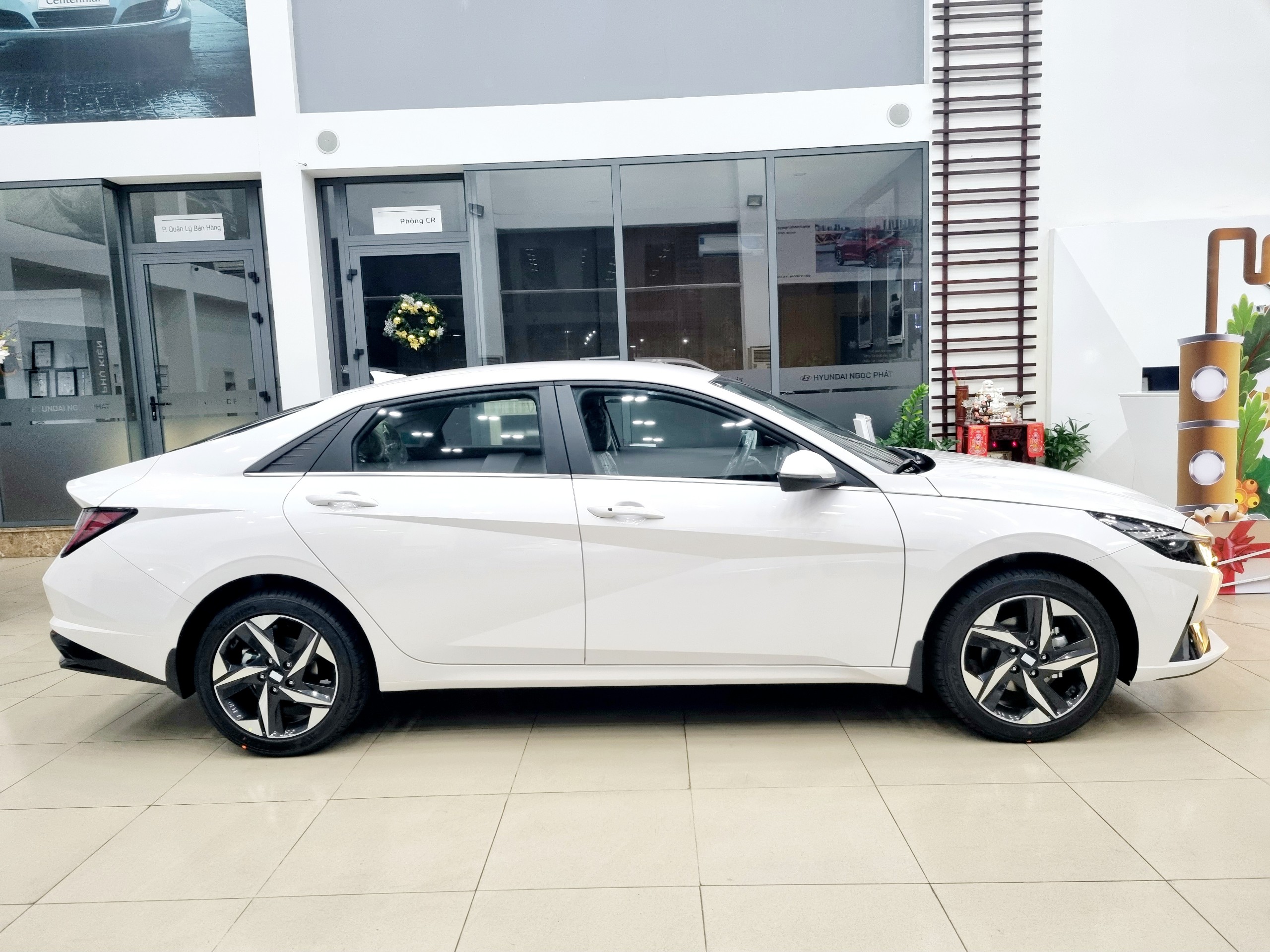 Ngoại thất Hyundai Elantra