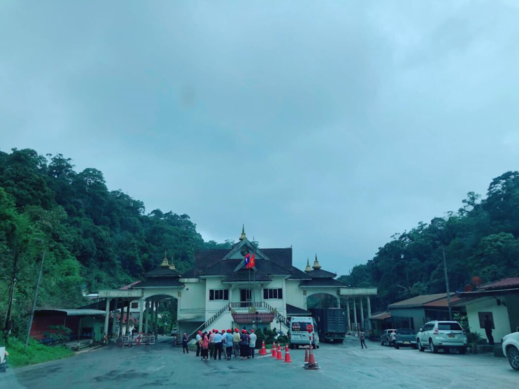 các cửa khẩu tại Lào