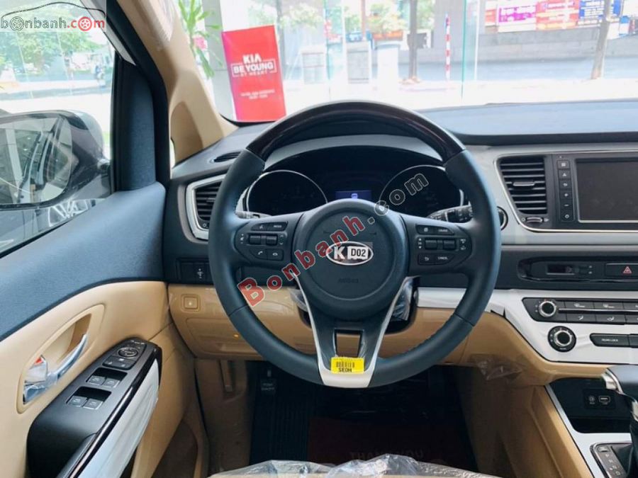 Vô lăng Kia Sedona 2021