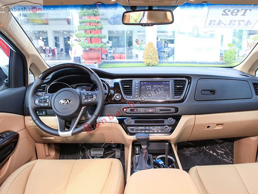 Tiện nghi cao cấp trên Kia Sedona 2021