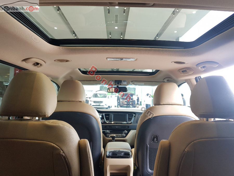Nội thất Kia Sedona 2021