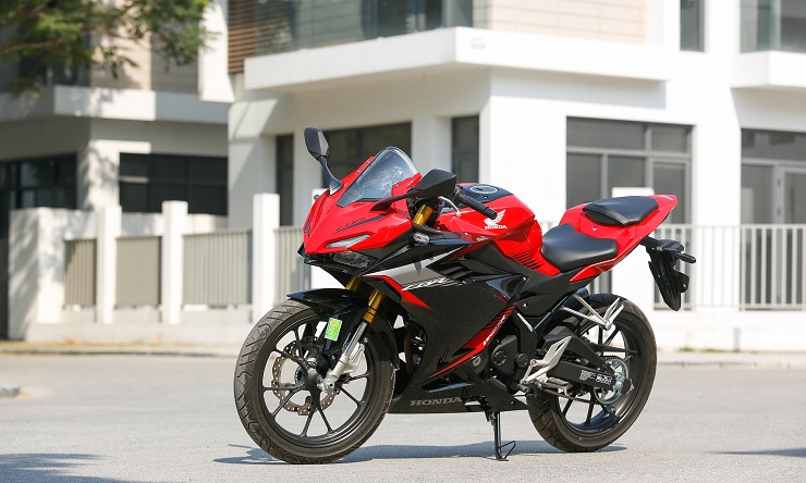 Loạt mô tô tầm giá 80 triệu đồng cho người mới tập chơi - 3