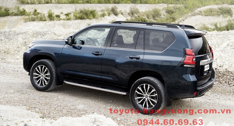 TOYOTA LAND CRUISER PRADO 2020