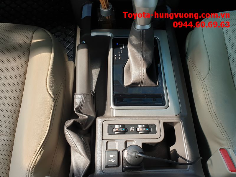 land-cruiser-prado-2020