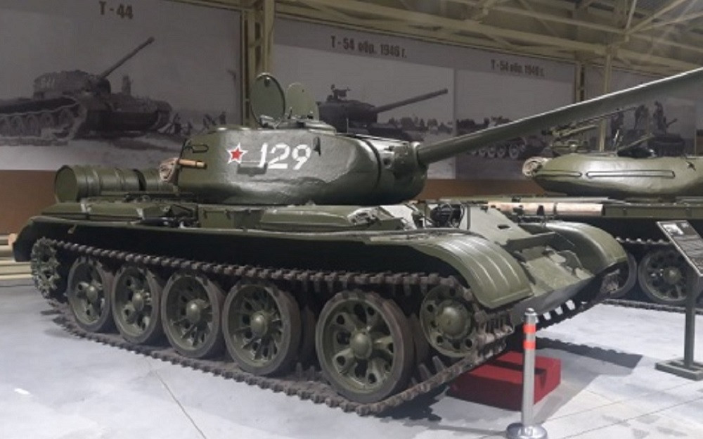 Sức mạnh T-54, xe tăng được sản xuất nhiều nhất trên thế giới