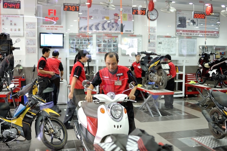 đến đại lý chính hãng để kiểm tra khi xe ga không đề được