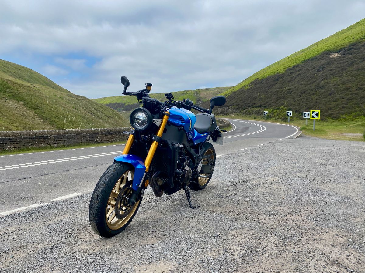yamaha-XSR900-parked