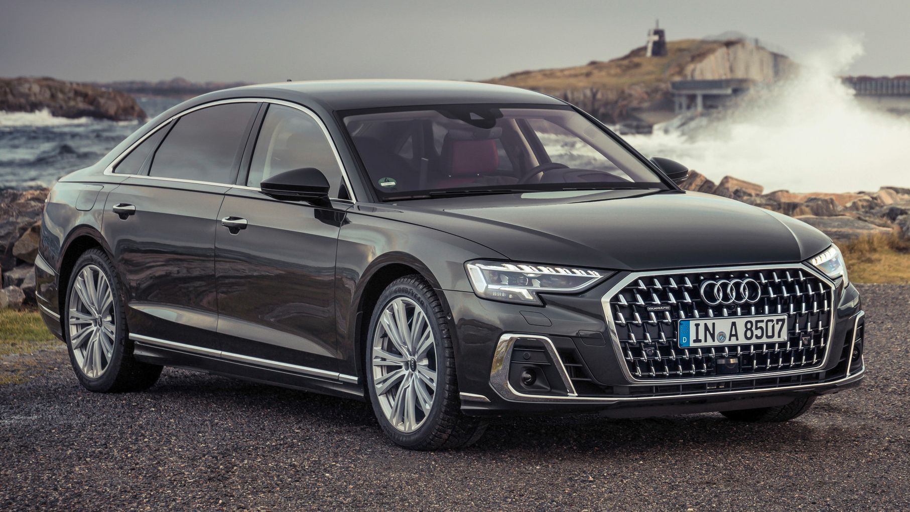 2022 Audi A8L