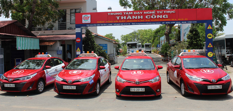 Học lái xe B2 trường Thành Công