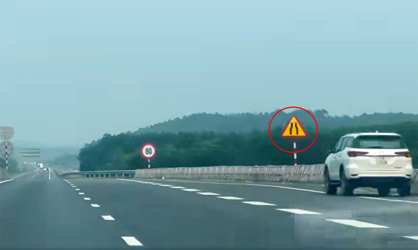 biển báo đường cao tốc
