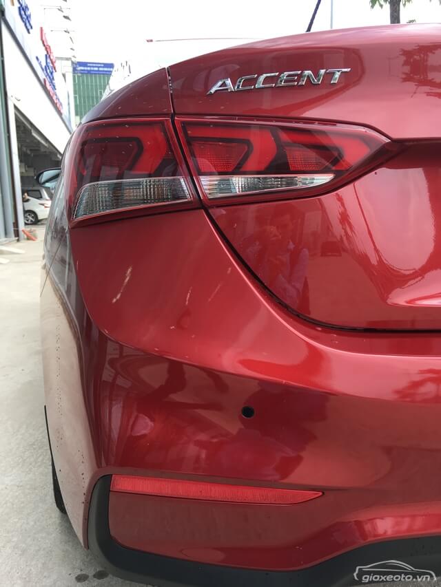 den-sau-hyundai-accent