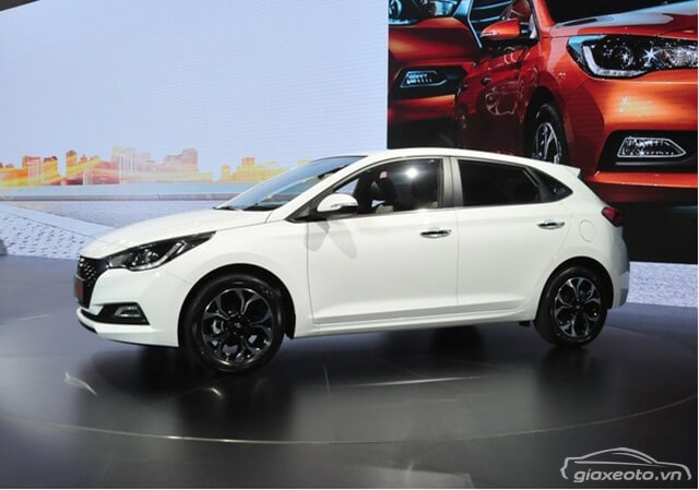 hyundai-accent-hatchback