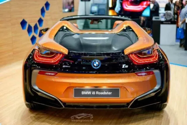 Đánh giá xe BMW i8 mui trần: Roadster 2 chỗ ngồi “đốn tim” dân chơi