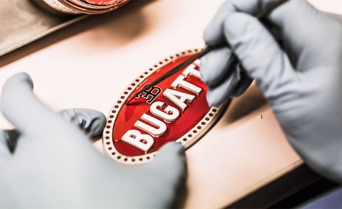 Bảng giá xe Bugatti mới nhất tháng 04/2024 tại Việt Nam