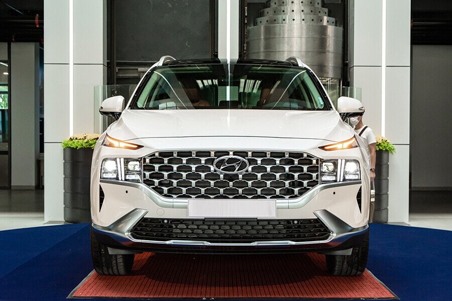 Mẫu SUV thiết kế hầm hố