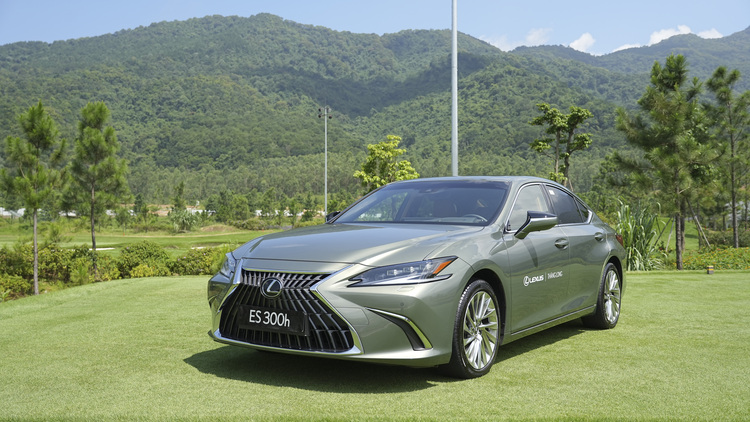 Khám phá các mẫu xe hybrid của Lexus