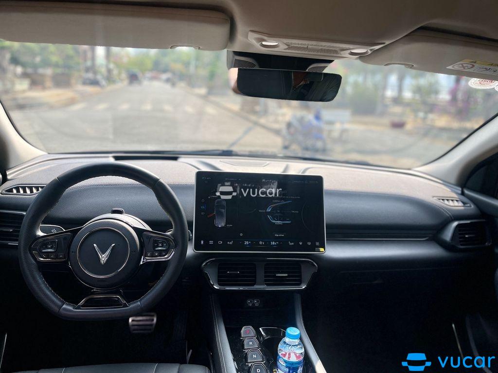 Nội thất xe VF8
