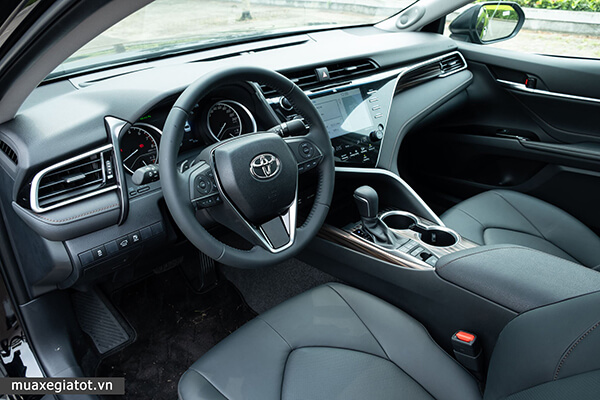 khoang-noi-that-toyota-camry-25q-2019-2020-muaxegiatot-vn-31