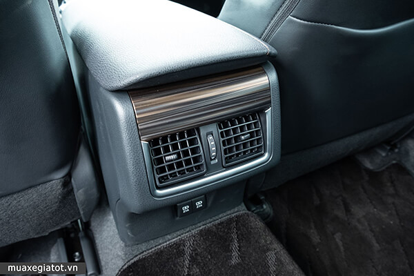 cua-gio-hang-ghe-sau-toyota-camry-25q-2019-2020-muaxegiatot-vn-25
