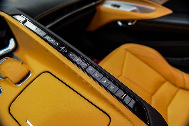 Siêu xe "bình dân" Chevrolet Corvette C8 bất ngờ có mặt tại Việt Nam, giá bán hơn 7 tỷ đồng - 11