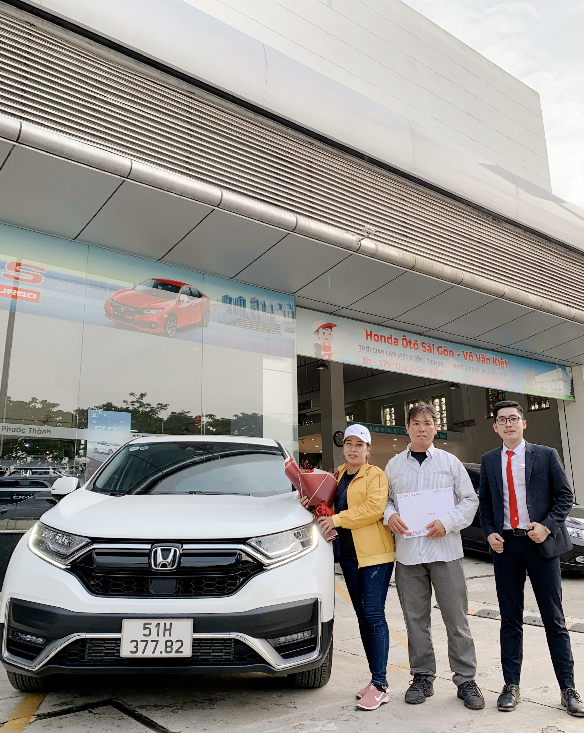 z2206636753011 8f29d59800762fc59762374d944d0681 - Giá Lăn Bánh Honda CR-V Tất Cả Tỉnh Thành