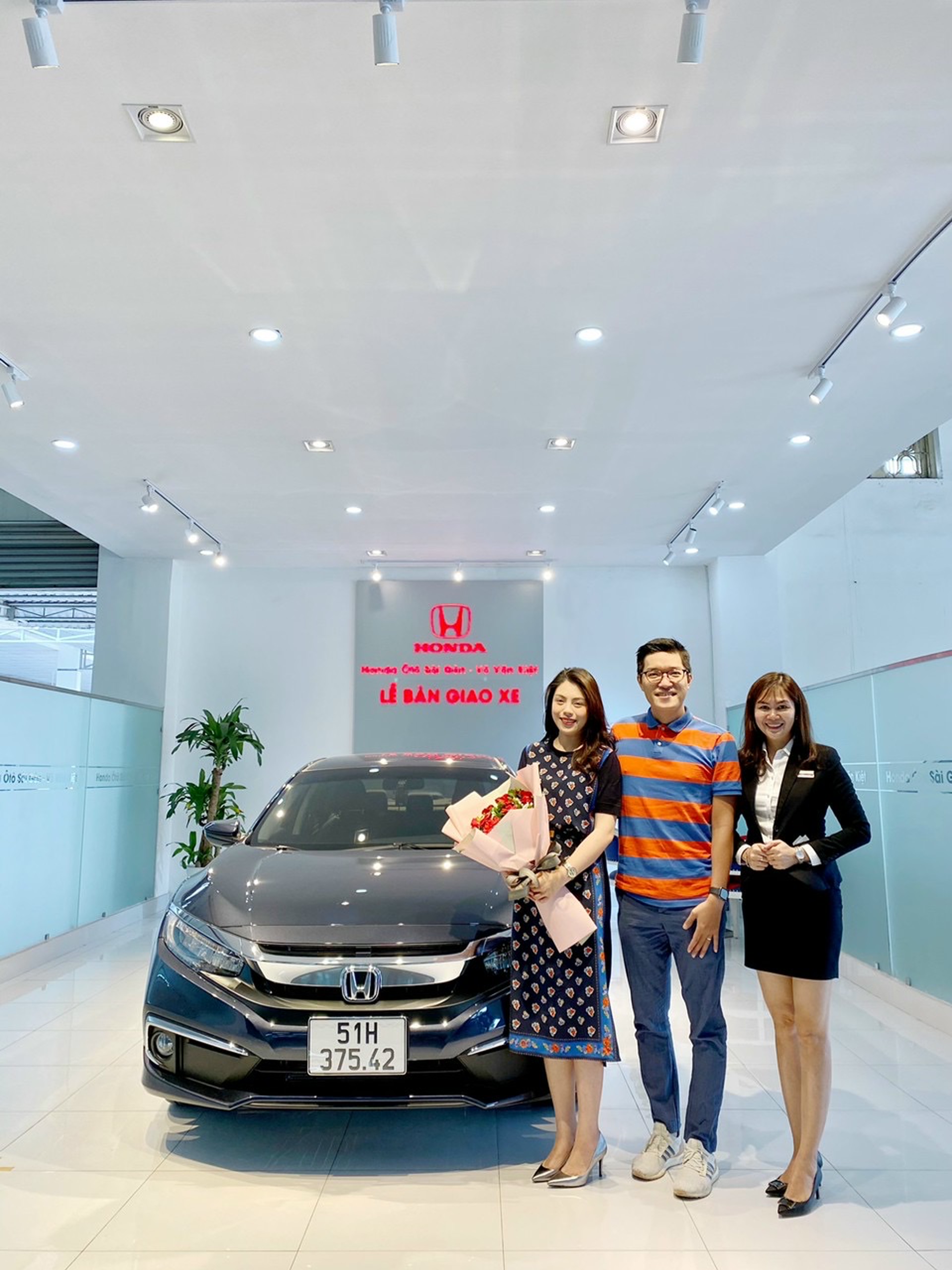 z2206636767425 3450ea12dc1d605894103adf570a3466 - Giá Lăn Bánh Honda CR-V Tất Cả Tỉnh Thành