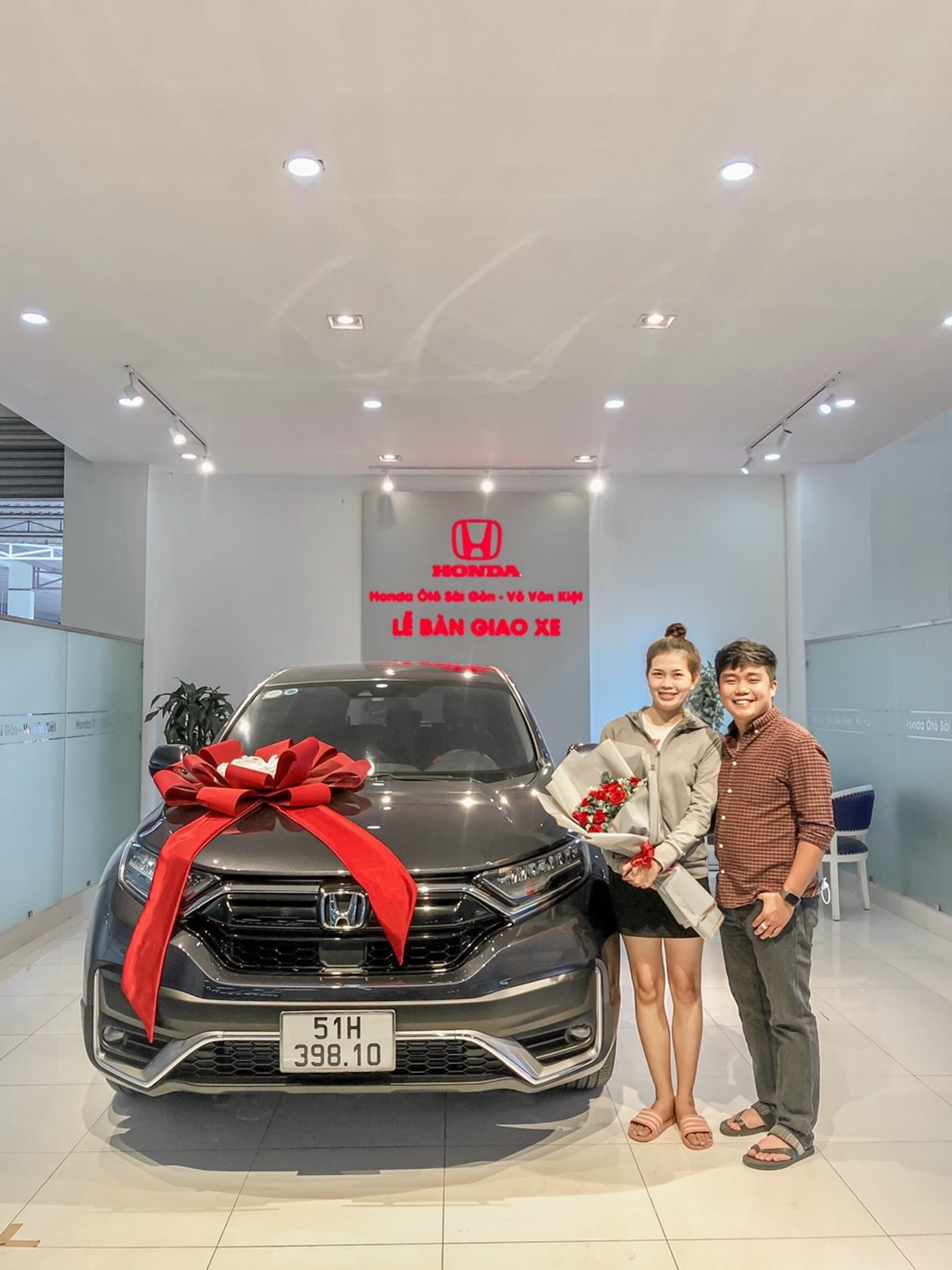 z2206636773378 8465fb18cd9b7e3ada04c71f1c61c7b6 - Giá Lăn Bánh Honda CR-V Tất Cả Tỉnh Thành