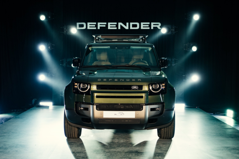 Land Rover Defender 2026 khuyến mãi T1/2026: Giá lăn bánh, thông số xe, trả góp